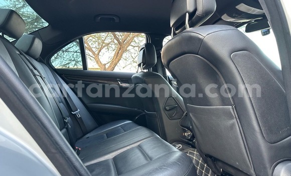 Nunua Ilio tumika Mercedes‒Benz C–Class Fedha Gari ndani ya Dar es Salaam nchini Dar es Salaam Nunua Ilio tumika Mercedes‒Benz C–Class Fedha Gari ndani ya Dar es Salaam nchini Dar es Salaam