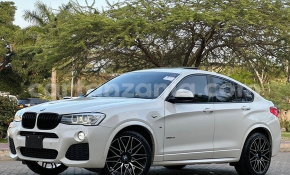 Buy Import BMW X4 White Car in Dar es Salaam in Dar es Salaam Buy Import BMW X4 White Car in Dar es Salaam in Dar es Salaam