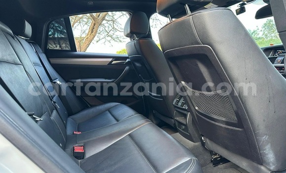 Buy Import BMW X4 White Car in Dar es Salaam in Dar es Salaam Buy Import BMW X4 White Car in Dar es Salaam in Dar es Salaam