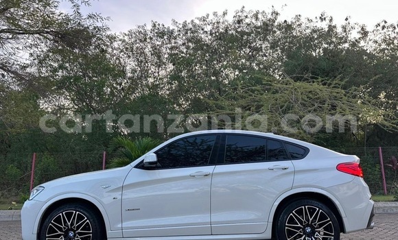 Buy Import BMW X4 White Car in Dar es Salaam in Dar es Salaam Buy Import BMW X4 White Car in Dar es Salaam in Dar es Salaam