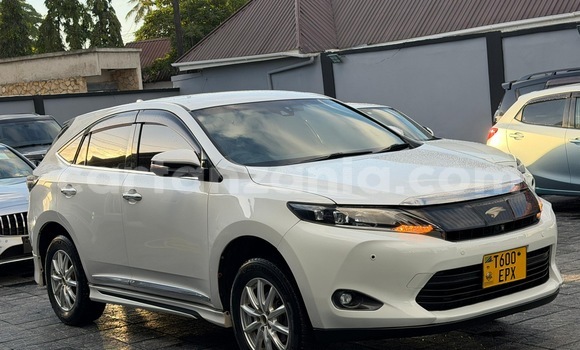 Buy Used Toyota Harrier White Car in Dar es Salaam in Dar es Salaam Buy Used Toyota Harrier White Car in Dar es Salaam in Dar es Salaam
