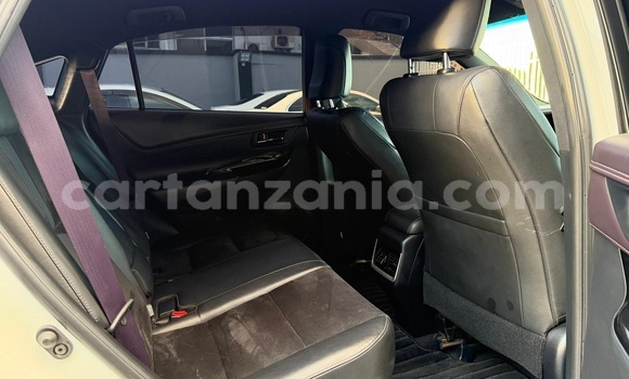 Buy Used Toyota Harrier White Car in Dar es Salaam in Dar es Salaam Buy Used Toyota Harrier White Car in Dar es Salaam in Dar es Salaam