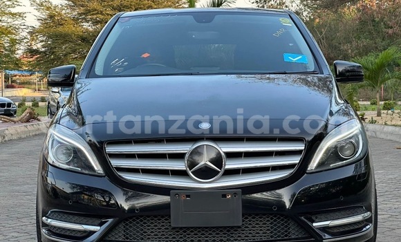 Buy Import Mercedes‒Benz B-klasse Black Car in Dar es Salaam in Dar es Salaam