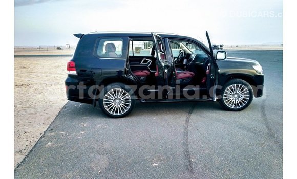 Nunua Imported Toyota Land Cruiser Nyeusi Gari ndani ya Import - Dubai nchini Arusha Nunua Imported Toyota Land Cruiser Nyeusi Gari ndani ya Import - Dubai nchini Arusha