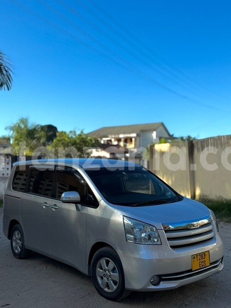 Big with watermark toyota noah dar es salaam dar es salaam 33133