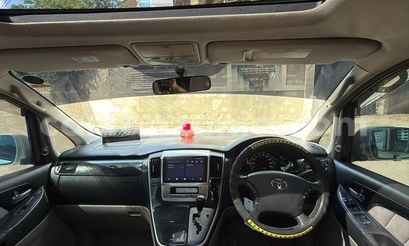 Nunua Ilio tumika Toyota Alphard Nyeupe Gari ndani ya Dar es Salaam nchini Dar es Salaam Nunua Ilio tumika Toyota Alphard Nyeupe Gari ndani ya Dar es Salaam nchini Dar es Salaam