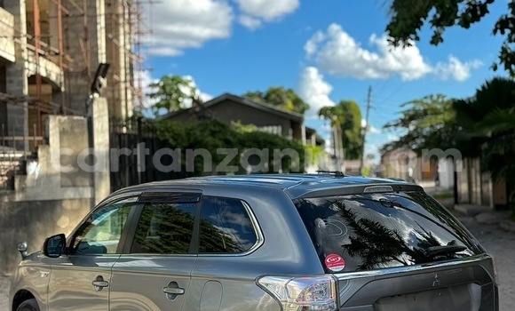Buy Import Mitsubishi Outlander Other Car in Dar es Salaam in Dar es Salaam Buy Import Mitsubishi Outlander Other Car in Dar es Salaam in Dar es Salaam