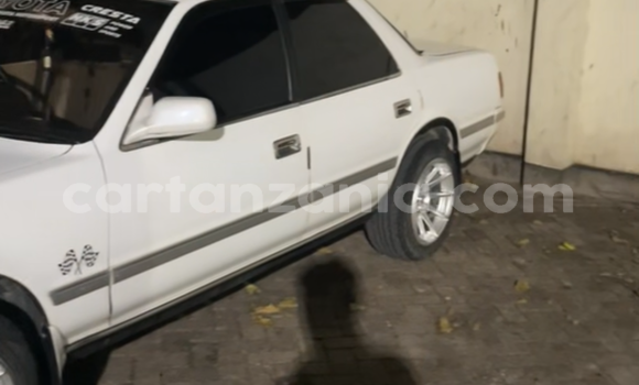Buy Used Toyota Cresta White Car in Dar es Salaam in Dar es Salaam