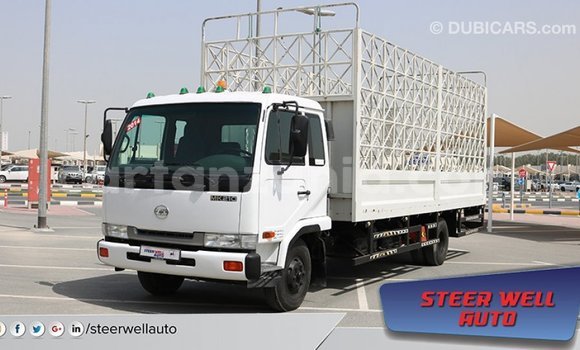 Buy Import Nissan 350Z White Car in Import - Dubai in Arusha Buy Import Nissan 350Z White Car in Import - Dubai in Arusha