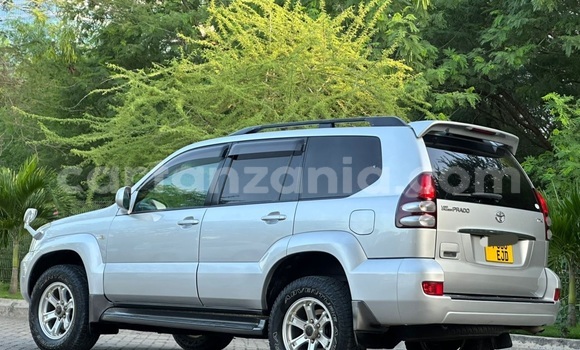 Nunua Ilio tumika Toyota Prado Fedha Gari ndani ya Dar es Salaam nchini Dar es Salaam Nunua Ilio tumika Toyota Prado Fedha Gari ndani ya Dar es Salaam nchini Dar es Salaam