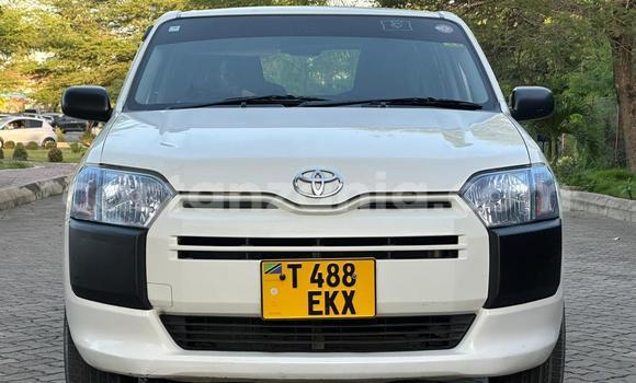 Nunua Imported Toyota Probox Nyeupe Gari ndani ya Dar es Salaam nchini Dar es Salaam Nunua Imported Toyota Probox Nyeupe Gari ndani ya Dar es Salaam nchini Dar es Salaam