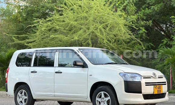 Nunua Imported Toyota Probox Nyeupe Gari ndani ya Dar es Salaam nchini Dar es Salaam Nunua Imported Toyota Probox Nyeupe Gari ndani ya Dar es Salaam nchini Dar es Salaam