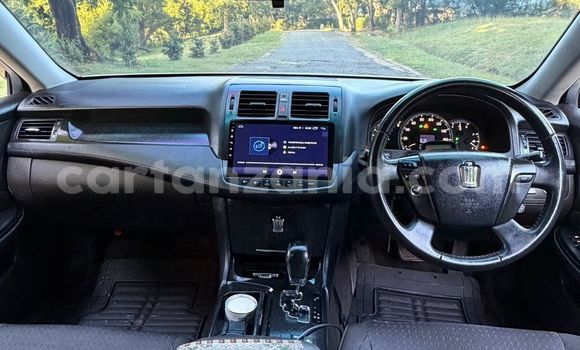 Nunua Ilio tumika Toyota Crown Fedha Gari ndani ya Dar es Salaam nchini Dar es Salaam Nunua Ilio tumika Toyota Crown Fedha Gari ndani ya Dar es Salaam nchini Dar es Salaam