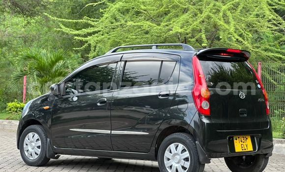 Nunua Ilio tumika Daihatsu Mira Nyeusi Gari ndani ya Dar es Salaam nchini Dar es Salaam Nunua Ilio tumika Daihatsu Mira Nyeusi Gari ndani ya Dar es Salaam nchini Dar es Salaam