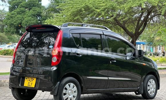 Nunua Ilio tumika Daihatsu Mira Nyeusi Gari ndani ya Dar es Salaam nchini Dar es Salaam Nunua Ilio tumika Daihatsu Mira Nyeusi Gari ndani ya Dar es Salaam nchini Dar es Salaam
