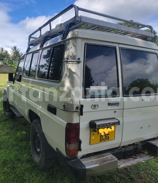 Big with watermark toyota land cruiser mtwara mtwara 33158