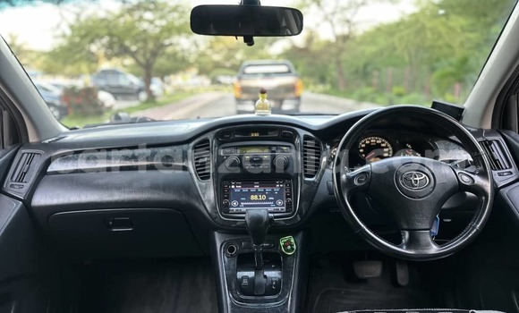 Nunua Ilio tumika Toyota Kluger Nyeusi Gari ndani ya Dar es Salaam nchini Dar es Salaam Nunua Ilio tumika Toyota Kluger Nyeusi Gari ndani ya Dar es Salaam nchini Dar es Salaam