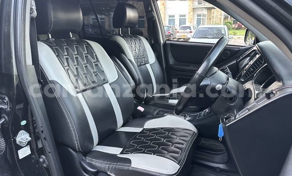Nunua Ilio tumika Toyota Kluger Nyeusi Gari ndani ya Dar es Salaam nchini Dar es Salaam Nunua Ilio tumika Toyota Kluger Nyeusi Gari ndani ya Dar es Salaam nchini Dar es Salaam