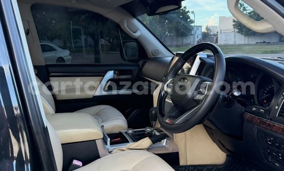 Nunua Ilio tumika Toyota Land Cruiser Nyingine Gari ndani ya Dar es Salaam nchini Dar es Salaam Nunua Ilio tumika Toyota Land Cruiser Nyingine Gari ndani ya Dar es Salaam nchini Dar es Salaam