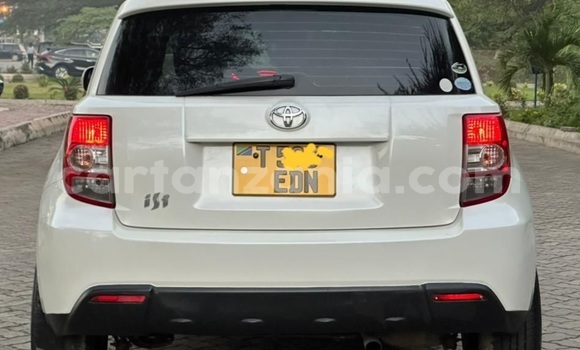 Buy Used Toyota IST White Car in Dar es Salaam in Dar es Salaam Buy Used Toyota IST White Car in Dar es Salaam in Dar es Salaam
