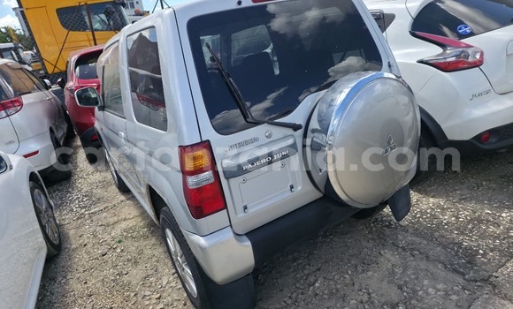 Nunua Imported Mitsubishi Pajero Mini Fedha Gari ndani ya Dar es Salaam nchini Dar es Salaam Nunua Imported Mitsubishi Pajero Mini Fedha Gari ndani ya Dar es Salaam nchini Dar es Salaam