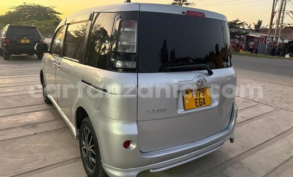 Nunua Ilio tumika Toyota Sienta Brown Gari ndani ya Dar es Salaam nchini Dar es Salaam Nunua Ilio tumika Toyota Sienta Brown Gari ndani ya Dar es Salaam nchini Dar es Salaam