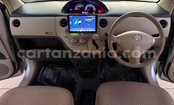 Nunua Ilio tumika Toyota Sienta Brown Gari ndani ya Dar es Salaam nchini Dar es Salaam Nunua Ilio tumika Toyota Sienta Brown Gari ndani ya Dar es Salaam nchini Dar es Salaam
