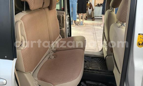 Nunua Ilio tumika Toyota Sienta Brown Gari ndani ya Dar es Salaam nchini Dar es Salaam Nunua Ilio tumika Toyota Sienta Brown Gari ndani ya Dar es Salaam nchini Dar es Salaam