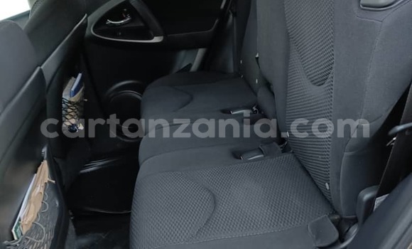 Nunua Ilio tumika Toyota RAV4 Nyingine Gari ndani ya Dar es Salaam nchini Dar es Salaam Nunua Ilio tumika Toyota RAV4 Nyingine Gari ndani ya Dar es Salaam nchini Dar es Salaam