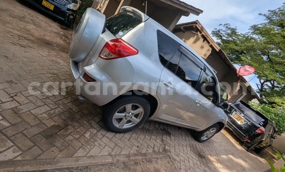 Nunua Ilio tumika Toyota RAV4 Fedha Gari ndani ya Dar es Salaam nchini Dar es Salaam Nunua Ilio tumika Toyota RAV4 Fedha Gari ndani ya Dar es Salaam nchini Dar es Salaam