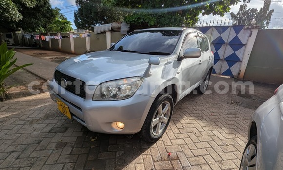 Nunua Ilio tumika Toyota RAV4 Fedha Gari ndani ya Dar es Salaam nchini Dar es Salaam Nunua Ilio tumika Toyota RAV4 Fedha Gari ndani ya Dar es Salaam nchini Dar es Salaam