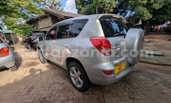 Nunua Ilio tumika Toyota RAV4 Fedha Gari ndani ya Dar es Salaam nchini Dar es Salaam Nunua Ilio tumika Toyota RAV4 Fedha Gari ndani ya Dar es Salaam nchini Dar es Salaam