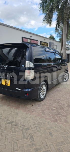 Big with watermark toyota noah dar es salaam dar es salaam 33197