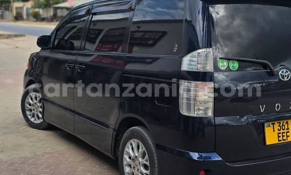 Nunua Ilio tumika Toyota Noah Bluu Gari ndani ya Dar es Salaam nchini Dar es Salaam Nunua Ilio tumika Toyota Noah Bluu Gari ndani ya Dar es Salaam nchini Dar es Salaam