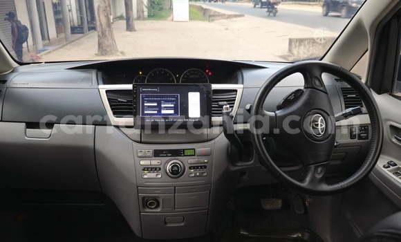 Nunua Ilio tumika Toyota Noah Bluu Gari ndani ya Dar es Salaam nchini Dar es Salaam Nunua Ilio tumika Toyota Noah Bluu Gari ndani ya Dar es Salaam nchini Dar es Salaam