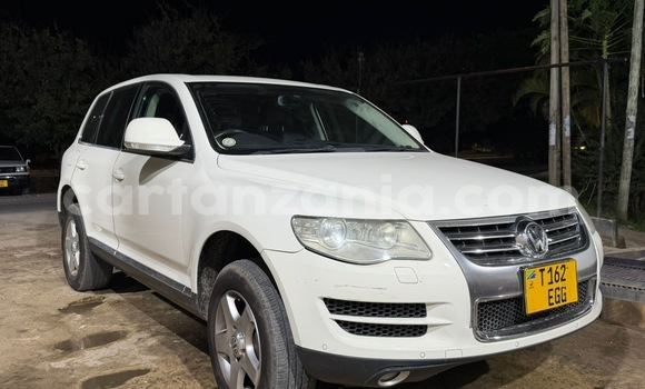 Buy Used Volkswagen Touareg White Car in Dar es Salaam in Dar es Salaam Buy Used Volkswagen Touareg White Car in Dar es Salaam in Dar es Salaam