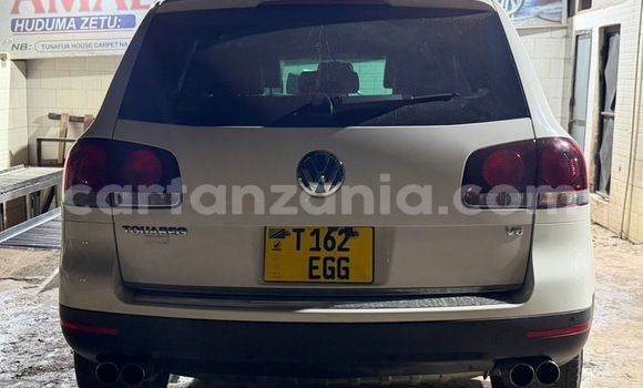 Buy Used Volkswagen Touareg White Car in Dar es Salaam in Dar es Salaam Buy Used Volkswagen Touareg White Car in Dar es Salaam in Dar es Salaam