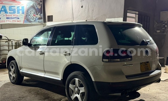 Buy Used Volkswagen Touareg White Car in Dar es Salaam in Dar es Salaam Buy Used Volkswagen Touareg White Car in Dar es Salaam in Dar es Salaam