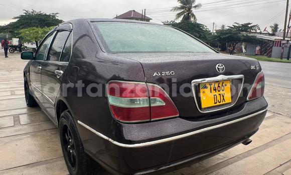 Nunua Ilio tumika Toyota Brevis Nyekundu Gari ndani ya Dar es Salaam nchini Dar es Salaam Nunua Ilio tumika Toyota Brevis Nyekundu Gari ndani ya Dar es Salaam nchini Dar es Salaam