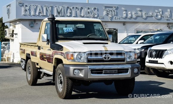 Buy Import Toyota Land Cruiser Beige Car in Import - Dubai in Arusha Buy Import Toyota Land Cruiser Beige Car in Import - Dubai in Arusha