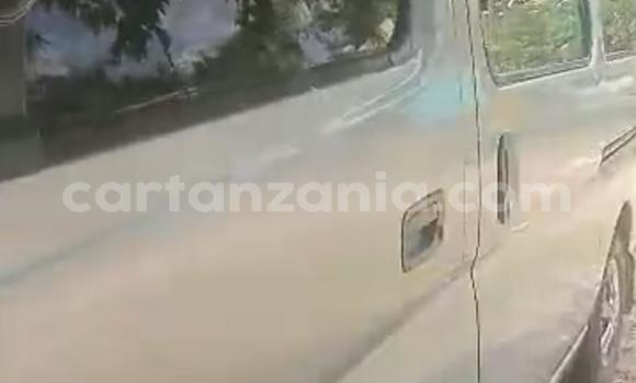 Nunua Ilio tumika Nissan Caravan Fedha Gari ndani ya Dar es Salaam nchini Dar es Salaam Nunua Ilio tumika Nissan Caravan Fedha Gari ndani ya Dar es Salaam nchini Dar es Salaam