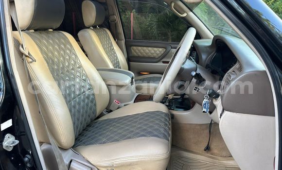 Nunua Ilio tumika Toyota Land Cruiser Nyingine Gari ndani ya Dar es Salaam nchini Dar es Salaam Nunua Ilio tumika Toyota Land Cruiser Nyingine Gari ndani ya Dar es Salaam nchini Dar es Salaam