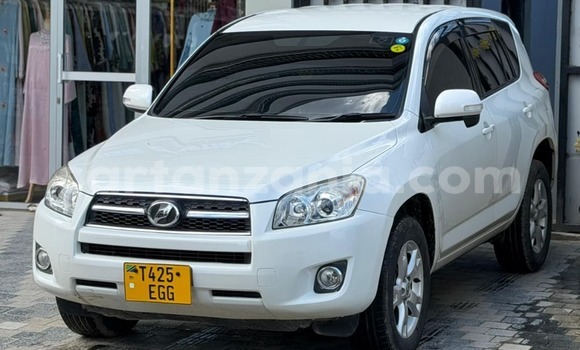 Buy Used Toyota RAV4 White Car in Dar es Salaam in Dar es Salaam Buy Used Toyota RAV4 White Car in Dar es Salaam in Dar es Salaam
