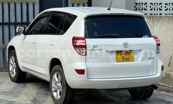 Buy Used Toyota RAV4 White Car in Dar es Salaam in Dar es Salaam Buy Used Toyota RAV4 White Car in Dar es Salaam in Dar es Salaam
