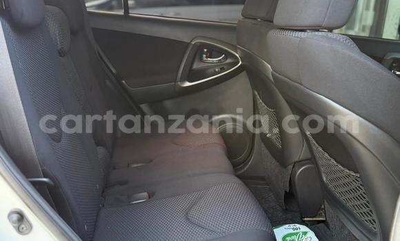Buy Used Toyota RAV4 White Car in Dar es Salaam in Dar es Salaam Buy Used Toyota RAV4 White Car in Dar es Salaam in Dar es Salaam