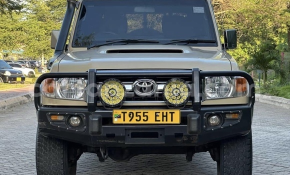 Buy Used Toyota Land Cruiser Other Car in Dar es Salaam in Dar es Salaam Buy Used Toyota Land Cruiser Other Car in Dar es Salaam in Dar es Salaam