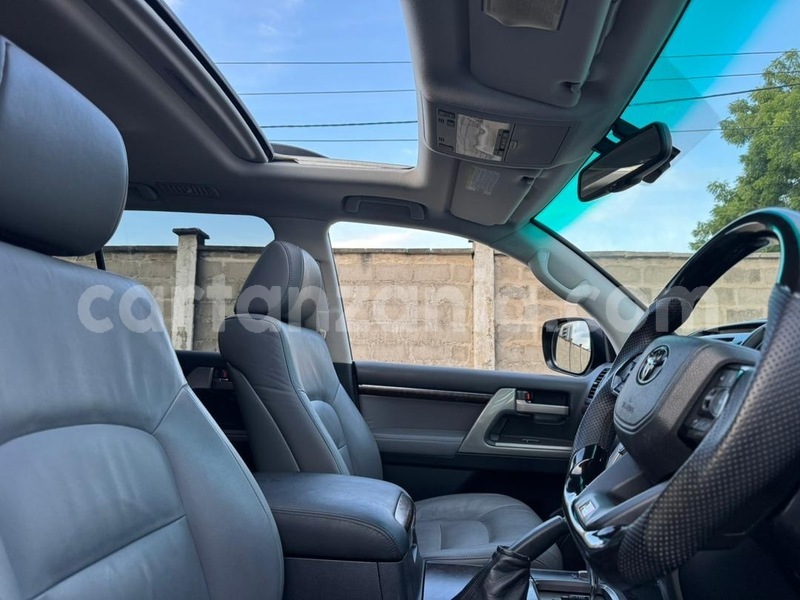 Big with watermark toyota land cruiser dar es salaam dar es salaam 33231