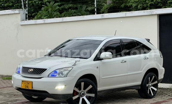 Buy Used Toyota Harrier White Car in Dar es Salaam in Dar es Salaam