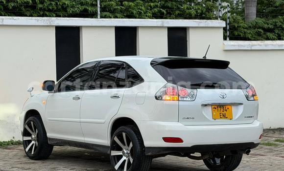 Nunua Ilio tumika Toyota Harrier Nyeupe Gari ndani ya Dar es Salaam nchini Dar es Salaam Nunua Ilio tumika Toyota Harrier Nyeupe Gari ndani ya Dar es Salaam nchini Dar es Salaam
