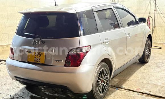 Buy Used Toyota IST Silver Car in Dar es Salaam in Dar es Salaam Buy Used Toyota IST Silver Car in Dar es Salaam in Dar es Salaam